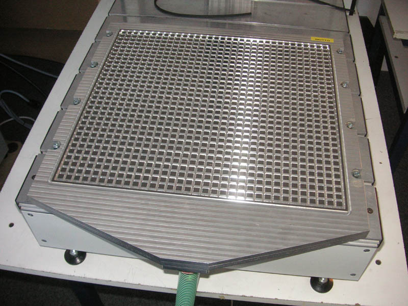 Вакуумный стол из алюминия для гравировально фрезерного станка COMAGRAV K2 (уменьшает клиренс на 15 мм)
